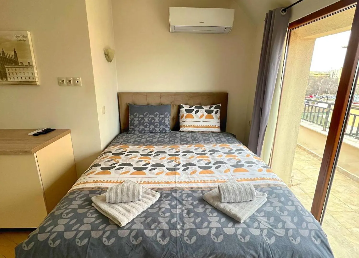 Azurro Residence Sofie 0*,